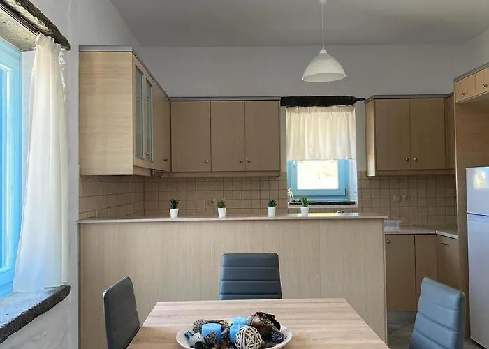 Feriehus Seaview Up Korissia (Kea)